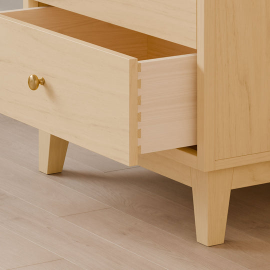 Four Drawer Dresser in Maple